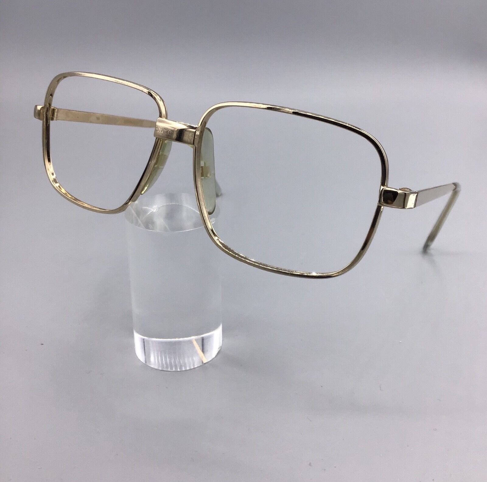 HISTORY OF THE BRANDS: METALFLEX