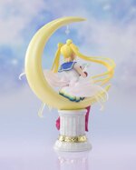 figurarts-zero-super-sailor-moon-bright-moon-legendary-silver-crystal