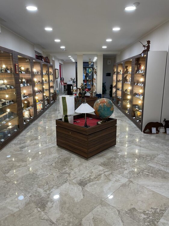 d1ce1c32-7f9b-46e4-8255-0bd35462b80b