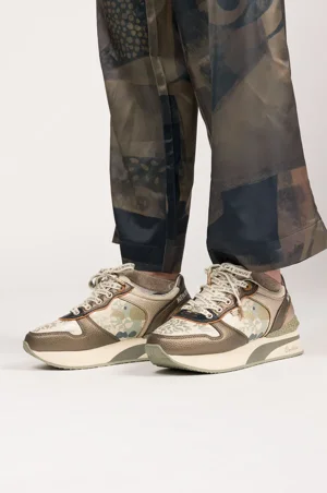 sneakers-beige-e-rame-muse