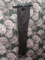 pantaloni-elasticizzati-con-risvolto