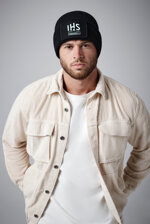 berretto-unisex-nero-con-patch-personalizzazione-logo-ricamato-ihs-art-b440