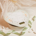 claraluna-2025-bilancia-cuore-235x203x2-dec-fiori-verde-25031v