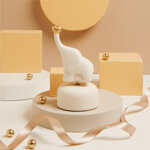 claraluna-2025-carillon-elefantino-bianco-con-cuore-oro-75x4x105-25187