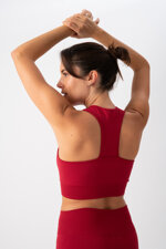 top-sportivo-donna-in-tessuto-tecnico-kaia-one-block-cherry-heart-and-soul