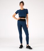 crop-top-sportivo-donna-in-tessuto-tecnico-georgie-check-blackcobalt-heart-and-soul