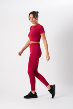 completo-sportivo-donna-in-tessuto-tecnico-cross-crop-top-leggings-cherry-heart-and-soul