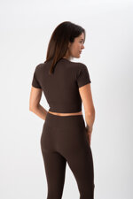 completo-sportivo-donna-in-tessuto-tecnico-cross-crop-top-leggings-chocolate-heart-and-soul