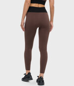 completo-sportivo-donna-in-tessuto-tecnico-brb-top-leggings-chestnut-heart-and-soul