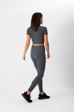 completo-sportivo-donna-in-tessuto-tecnico-cross-crop-top-leggings-iron-heart-and-soul