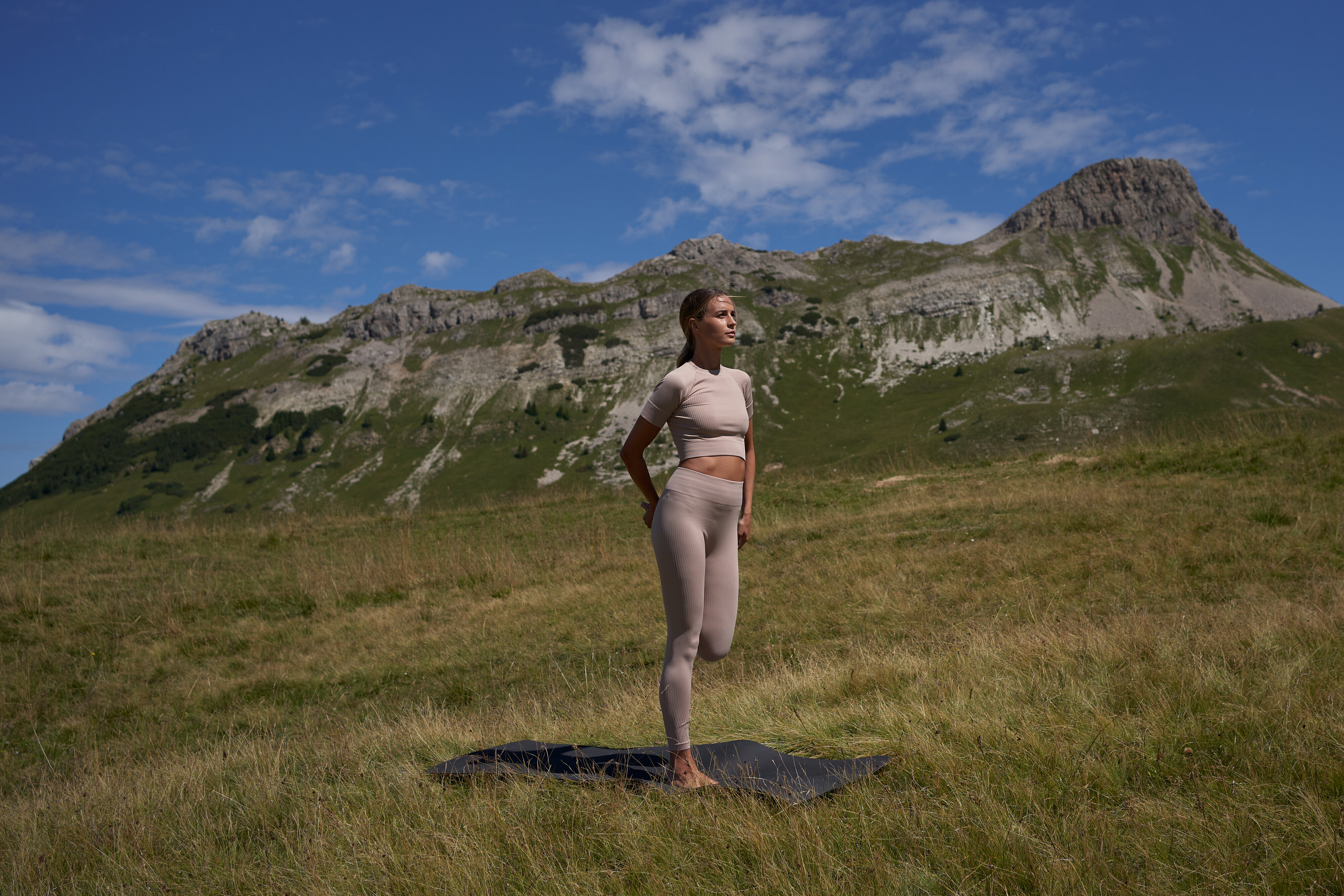 Activewear sostenibile: la moda che fa bene a te e al pianeta