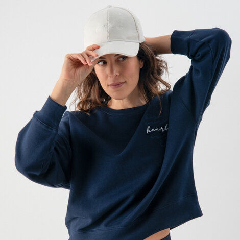 accessori%20-%20cappellino%20velluto%20blue.jpeg accessori%20-%20cappellino%20velluto%20blue.jpeg