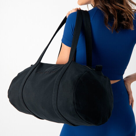 accessori%20-%20cappellino%20velluto%20nero.jpeg accessori%20-%20cappellino%20velluto%20nero.jpeg