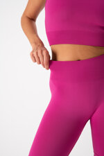 shorts-sportivi-donna-biker-in-tessuto-tecnico-len-one-block-fuchsia-heart-and-soul