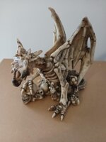 statuetta-decorativa-in-resina-scheletro-di-drago