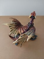 statuetta-decorativa-in-resina-drago-in-catene