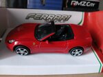 modellino-auto-ferrari-california-convertible-bburago-143