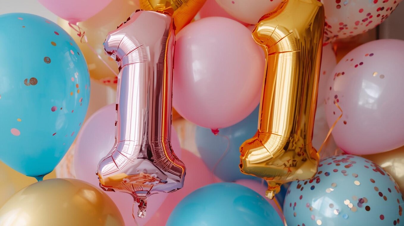 foto di palloncini primo compleanno.jpeg