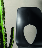 sedia-hole-base-metallo-impilabile