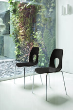 sedia-hole-base-metallo-impilabile