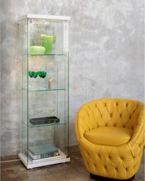 ego-vetrina-con-base-quadrata