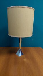 lampada-da-tavolo-high-societye-mod-piramide-1972