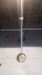 lampada-piantana-guzzini-mod-faro-design-massoni