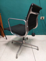 sedia-icf-de-padova-eames-design-herman-miller