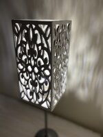 lampada-da-tavolo-in-legno-intagliato