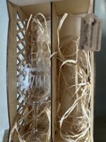 scatola-in-legno-per-vino-con-calice-personalizzati