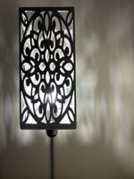 lampada-da-tavolo-in-legno-intagliato