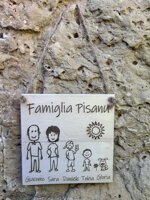 targa-fuori-porta-personalizzata-in-legno