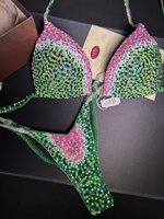 26021-fitness-bikini