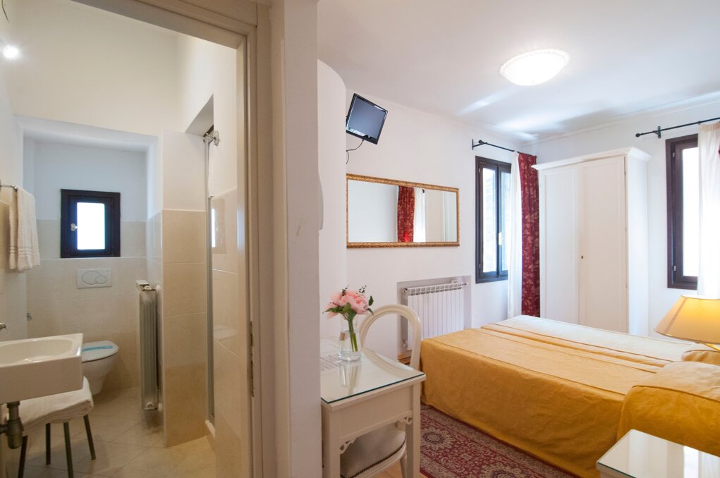 37137_526ce619b8097cf24c9273b24850a6aedc75f02d 37137_526ce619b8097cf24c9273b24850a6aedc75f02d