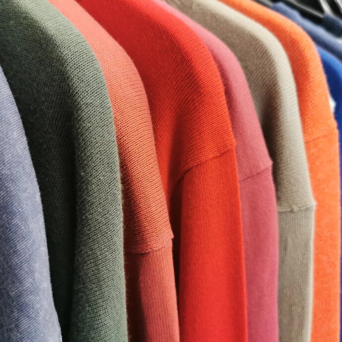 produzione,abbigliamento,studio,imp,studioimp,cartellino,maglieria,pantaloni,giubbotti,t-shirt, bambino,uomo,donna,ecosostenibile,patch,showroom,privatelabel, private,label