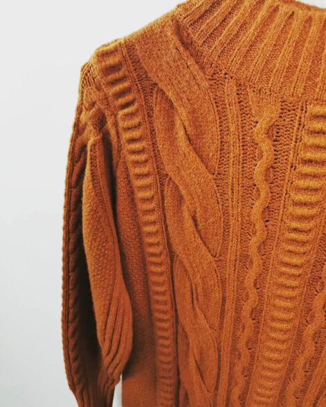 produzione,abbigliamento,studio,imp,studioimp,cartellino,maglieria,pantaloni,giubbotti,t-shirt, bambino,uomo,donna,ecosostenibile,patch,showroom,privatelabel, private,label