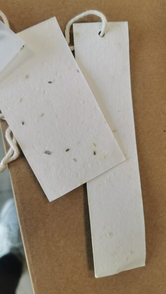 produzione,abbigliamento,studio,imp,studioimp,cartellino,carta-piantabile,ecosostenibile, patch,microiniezione,privatelabel, private,label