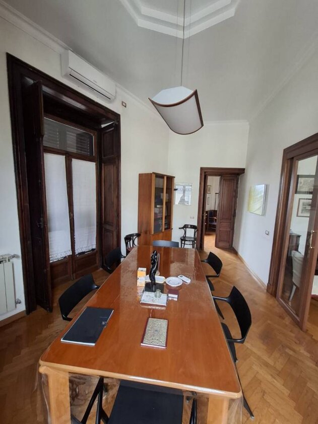 sala riunioni.jpeg