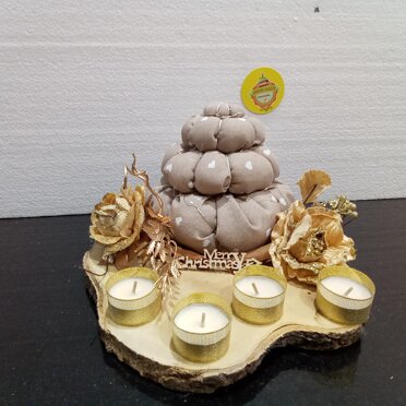 centrotavola albero natale a ciuffetto beige centrotavola albero natale a ciuffetto beige