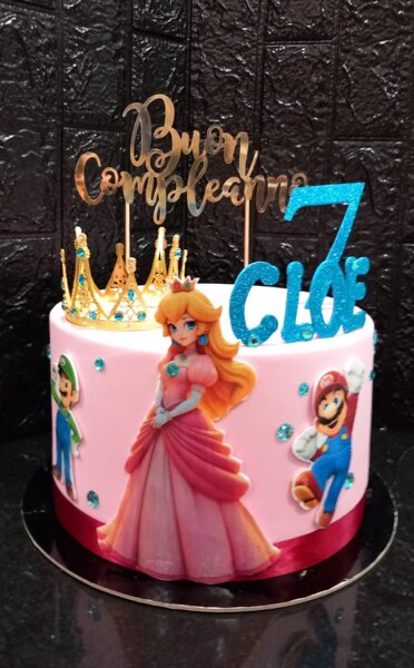 torta scenografica super mario e Principessa Peach torta scenografica super mario e Principessa Peach