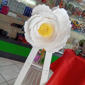 fiori giganti fiori giganti realizzati manualmente fiori giganti fiori giganti realizzati manualmente