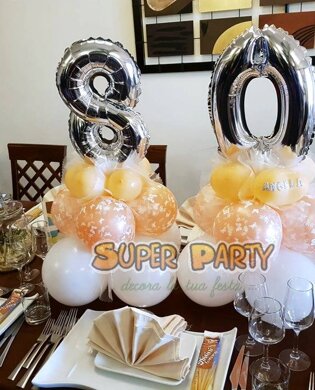 allestimento per 80 anni allestimento per 80 anni