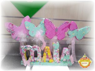 allestimento da tavolo farfalle e nome maia allestimento da tavolo farfalle e nome maia