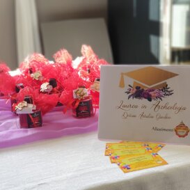 confettata lilla di laurea confettata lilla di laurea