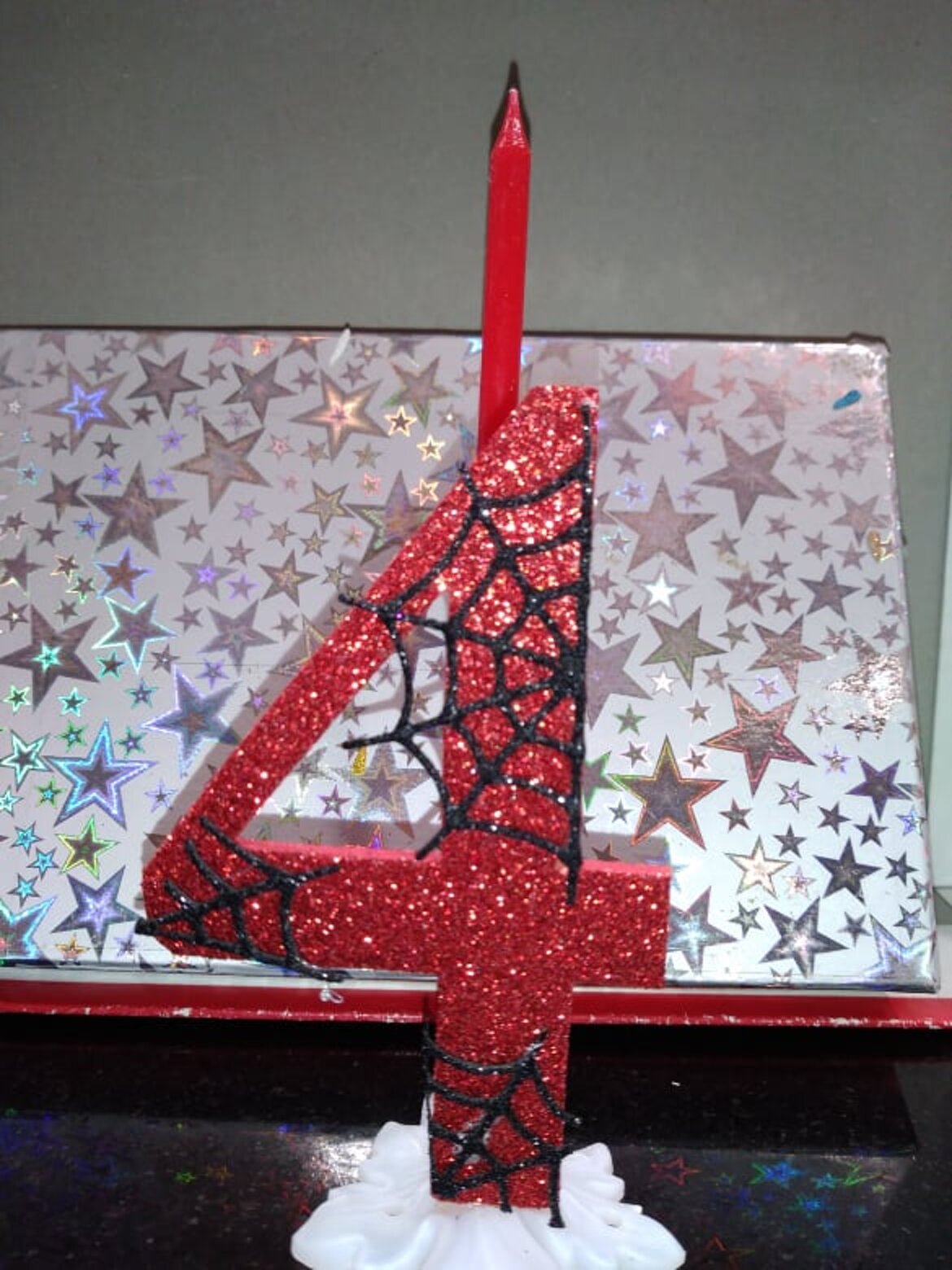 candela personalizzata 4 con spiderman