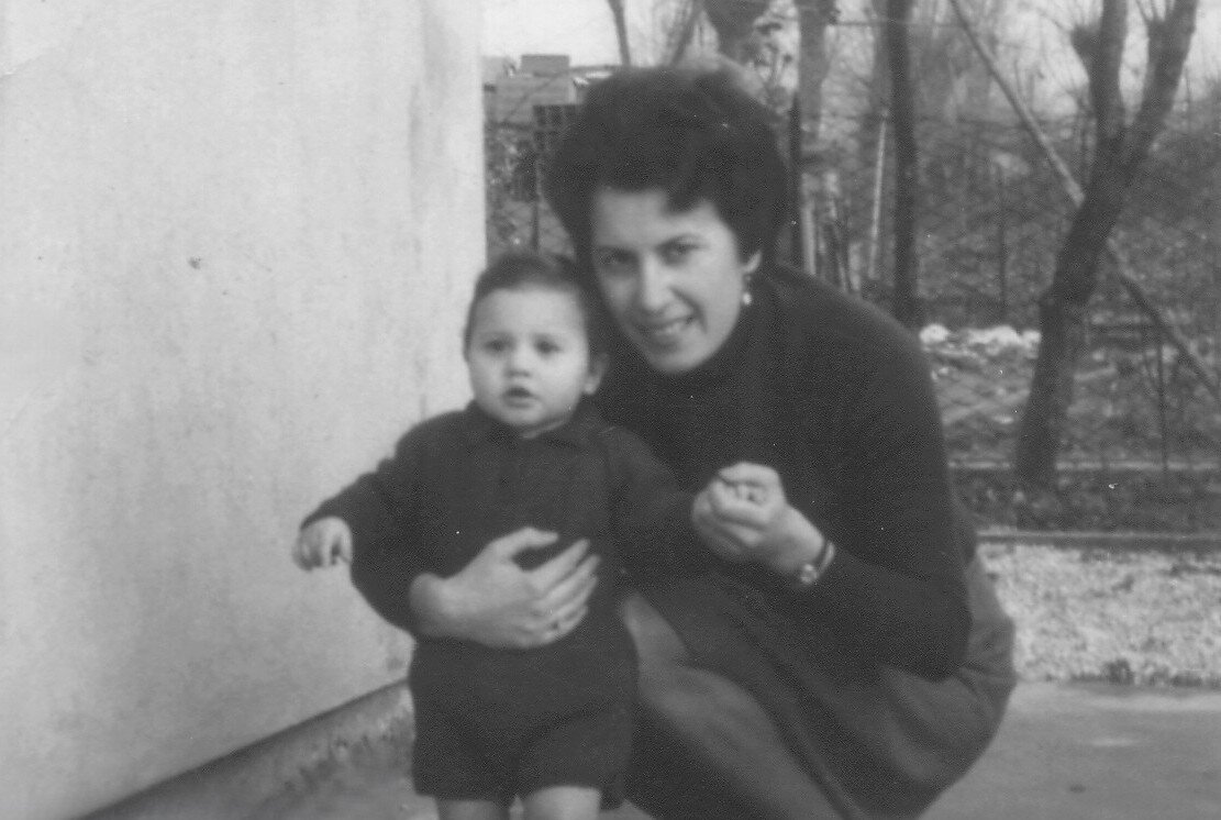 MOM JOY... UNA STORIA... TANTE STORIE