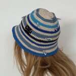 cappello-crochet-turchese-multirighe