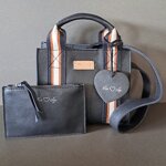 gildina-black-leather