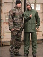 completo-anti-pioggia-verde-oliva