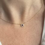 girocollo-square-con-rubino